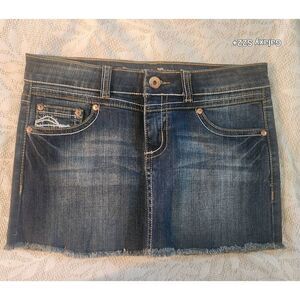 R6 Cowgirl Tuff raw hem denim mini skirt
